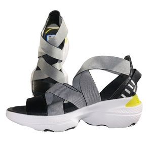 SOREL | Explorer Blitz Wedge Sandal | W 6.5 | Black/White | NEW/NEVER WORN